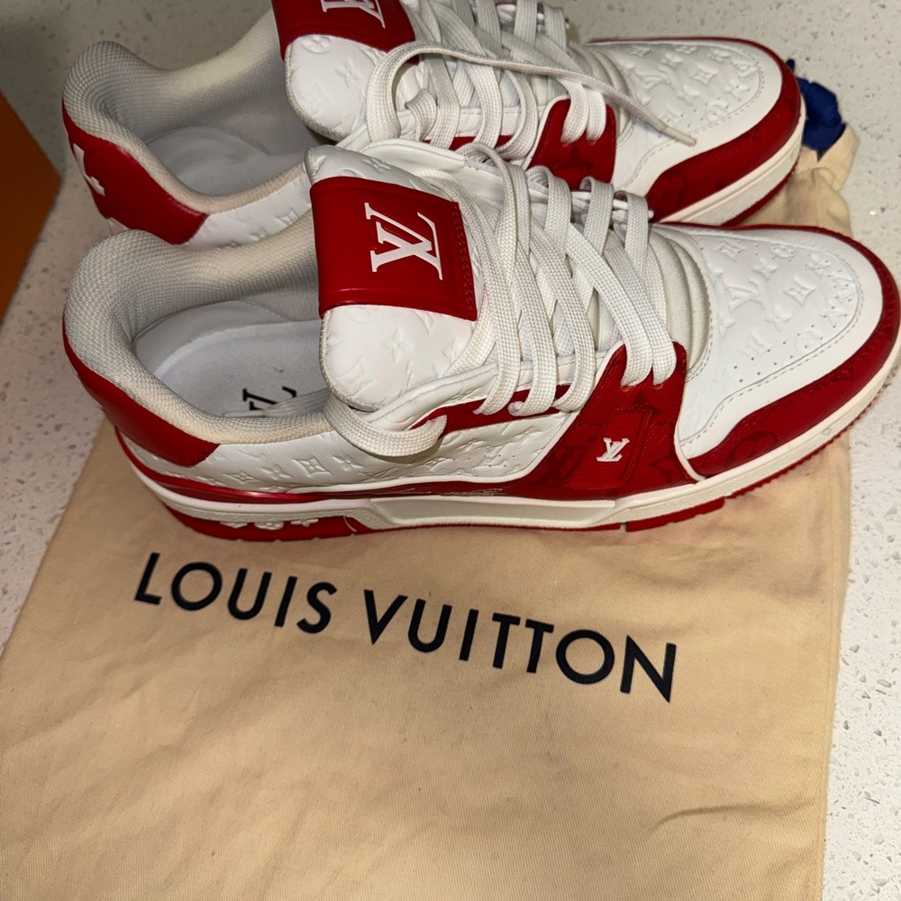 LV Trainer Sneaker. - Picture 7 of 9
